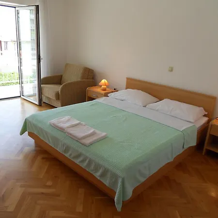 Petricevic * סלצה